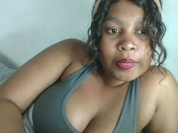 Triida  live sex cam