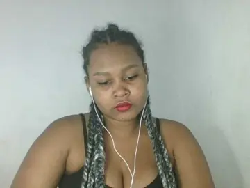 Triida  live sex cam