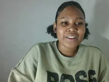 Triida  live sex cam