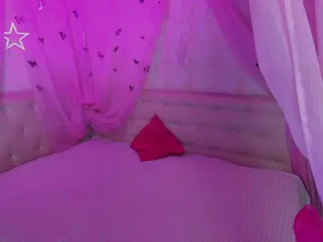 VictoriaPanther  live sex cam