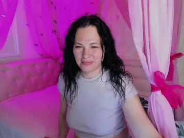 VictoriaPanther  live sex cam