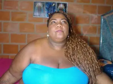 Bustyboobsxxll  live sex cam