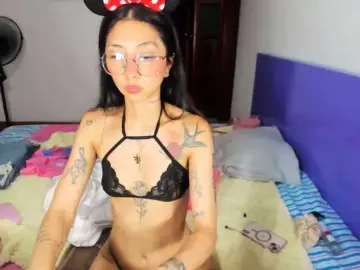 Anaislux  live sex cam