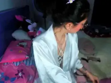 Anaislux  live sex cam