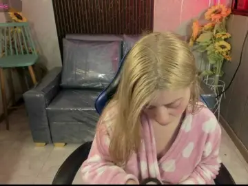 CelesteNaugthy  live sex cam