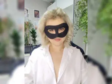 LOVEMENOW23  live sex cam