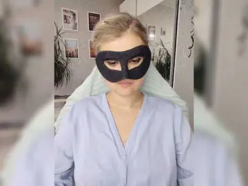 LOVEMENOW23  live sex cam