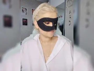 LOVEMENOW23  live sex cam