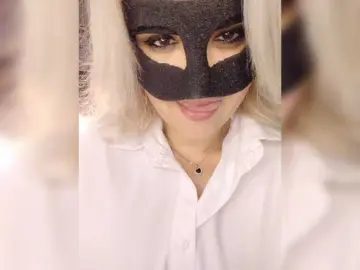 LOVEMENOW23  live sex cam