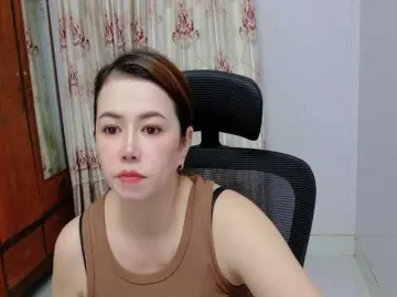 Lindahot69  live sex cam