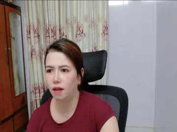 Lindahot69  live sex cam