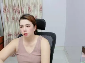 Lindahot69  live sex cam