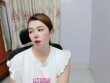 Lindahot69  live sex cam