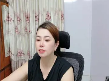 Lindahot69  live sex cam