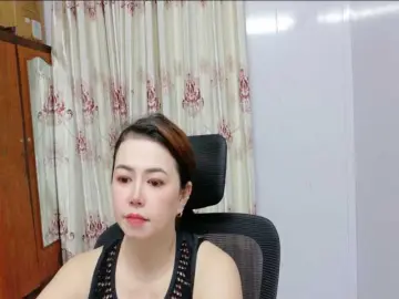 Lindahot69  live sex cam
