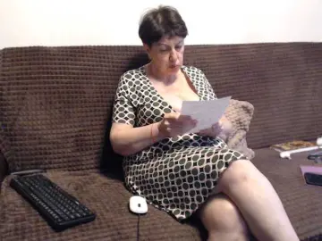 NINA-RICCI  live sex cam