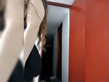 TiffanyB8  live sex cam