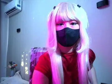 Cutiebee01  live sex cam