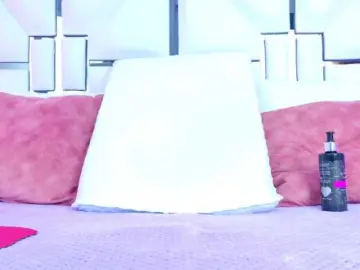 AlliciaKim  live sex cam