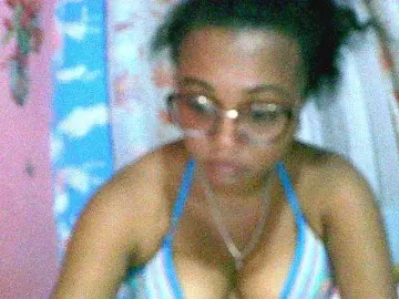 Assiarah  live sex cam