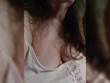 EmpressLady  live sex cam