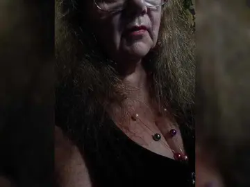 EmpressLady  live sex cam