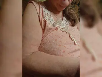 EmpressLady  live sex cam