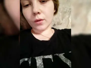 FoxyLoVe25  live sex cam