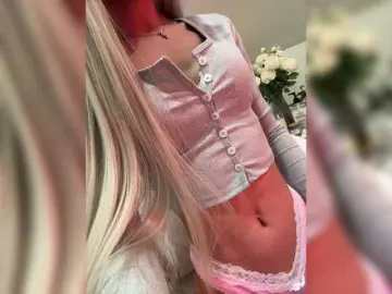 HollyPolly111  live sex cam