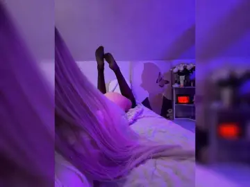HollyPolly111  live sex cam