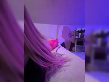 HollyPolly111  live sex cam