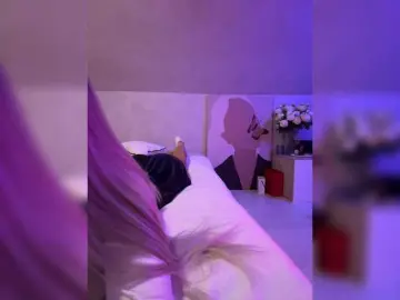 HollyPolly111  live sex cam