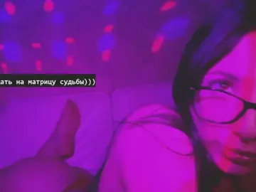 Juic7777  live sex cam
