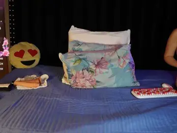 MatureDesiree  live sex cam