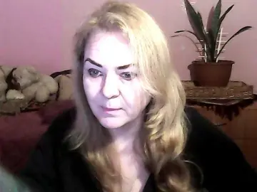 NinaKeil  live sex cam