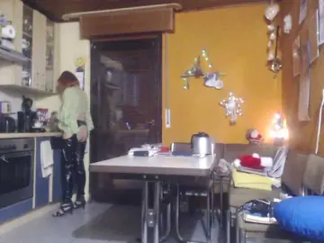 Sexysilvie  live sex cam