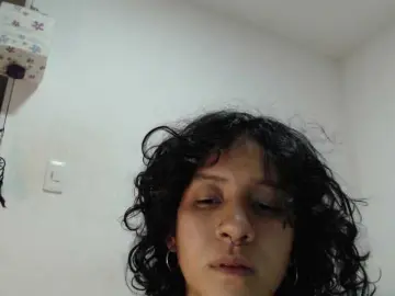 AlinaWoolf  live sex cam