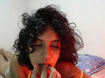 AlinaWoolf  live sex cam