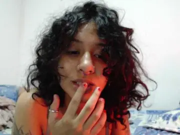 AlinaWoolf  live sex cam