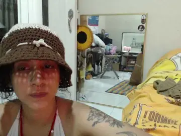 AlinaWoolf  live sex cam