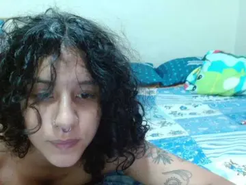 AlinaWoolf  live sex cam
