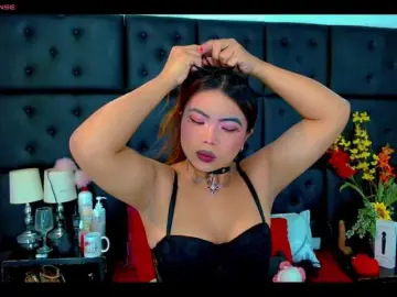 Clloelombaard  live sex cam