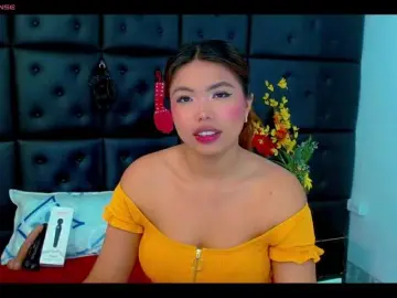 Clloelombaard  live sex cam