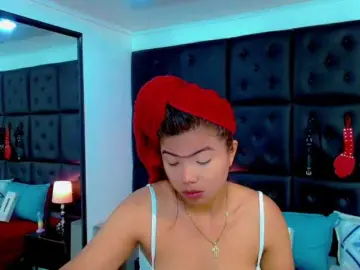 Clloelombaard  live sex cam
