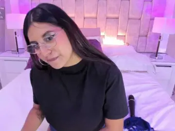 HoneyWoods  live sex cam