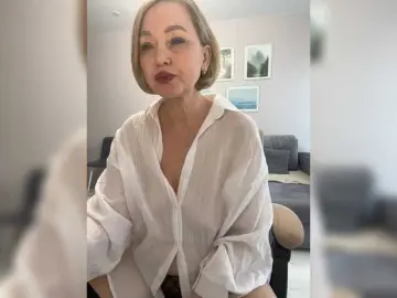 ILUBOVE  live sex cam