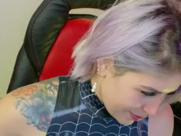 Ivypoison10  live sex cam