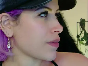 Ivypoison10  live sex cam
