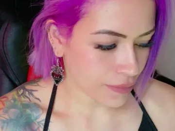 Ivypoison10  live sex cam