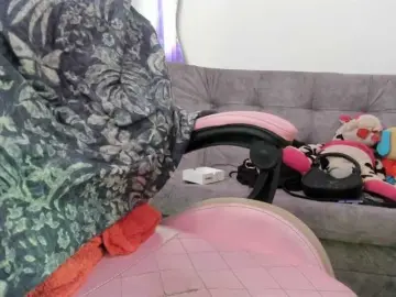 Jeniferbody000  live sex cam